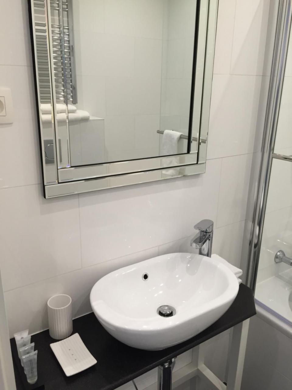 Antwerp Business Suites Esterno foto