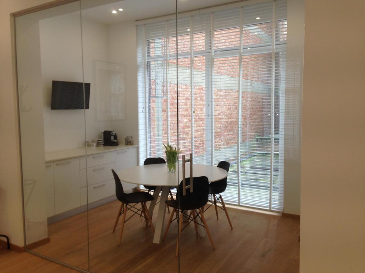 Antwerp Business Suites Esterno foto